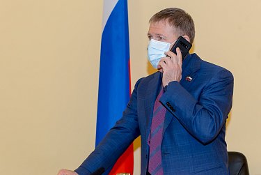 Депутаты провели внеочередное заседание